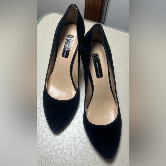 I•N•C International Concepts | ladies Zitah suede heel shoes. Size: 8.5 - Picture 4 of 16